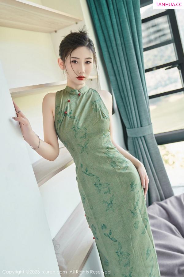   [XiuRen]高清写真图 2023.08.03 No.7181 沈青黛 旗袍美腿第36张图片